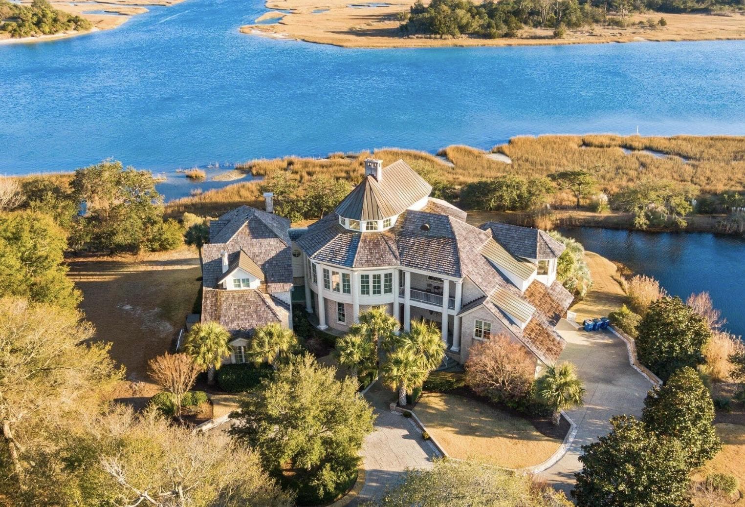 1121 Pembroke Jones Dr